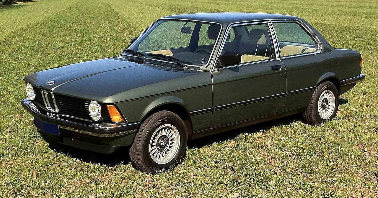 2025 BMW 3 Series SE