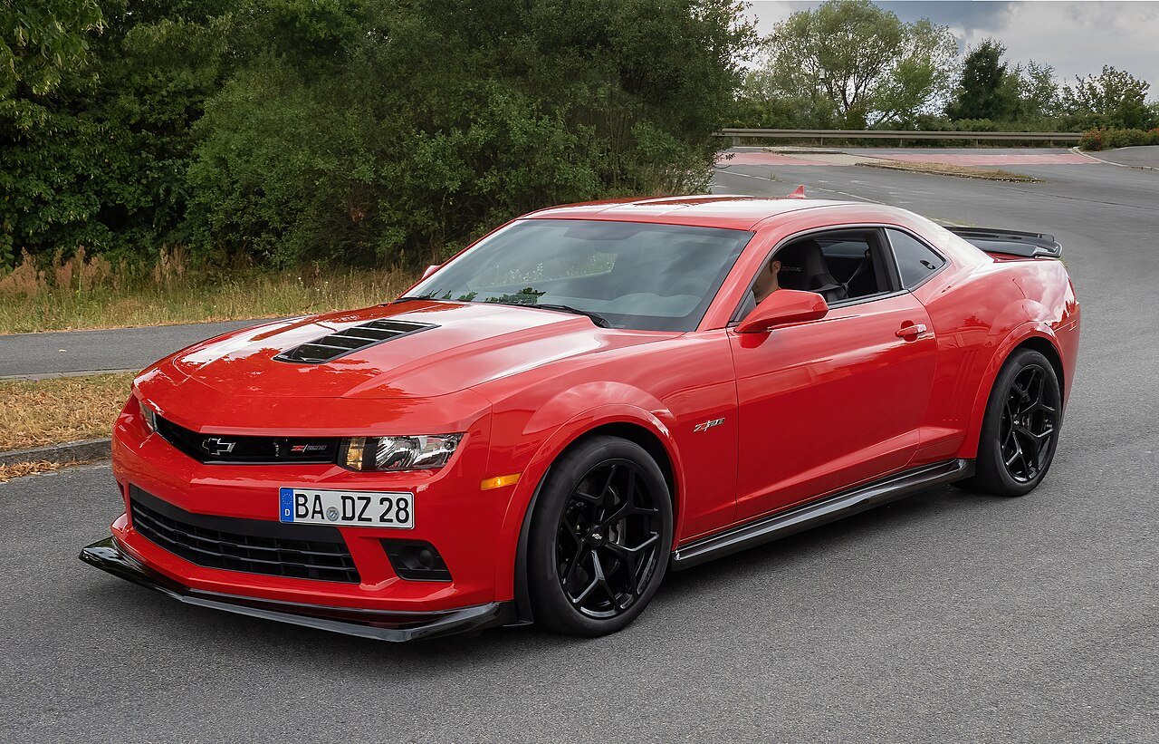 View 4 of 2022 Chevrolet Camaro GT