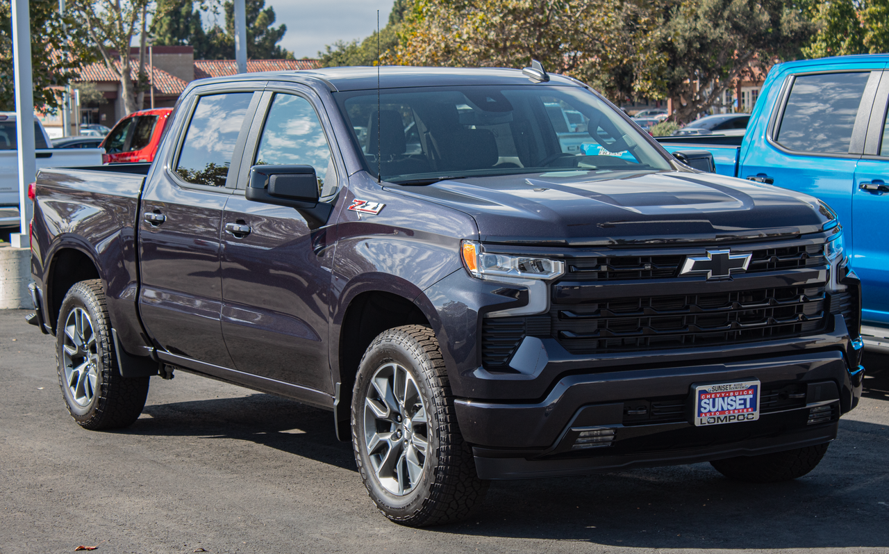 View 4 of 2022 Chevrolet Silverado Big Horn