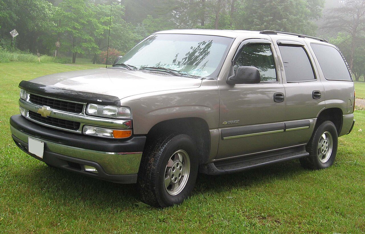 View 2 of 2003 Chevrolet Tahoe Limited