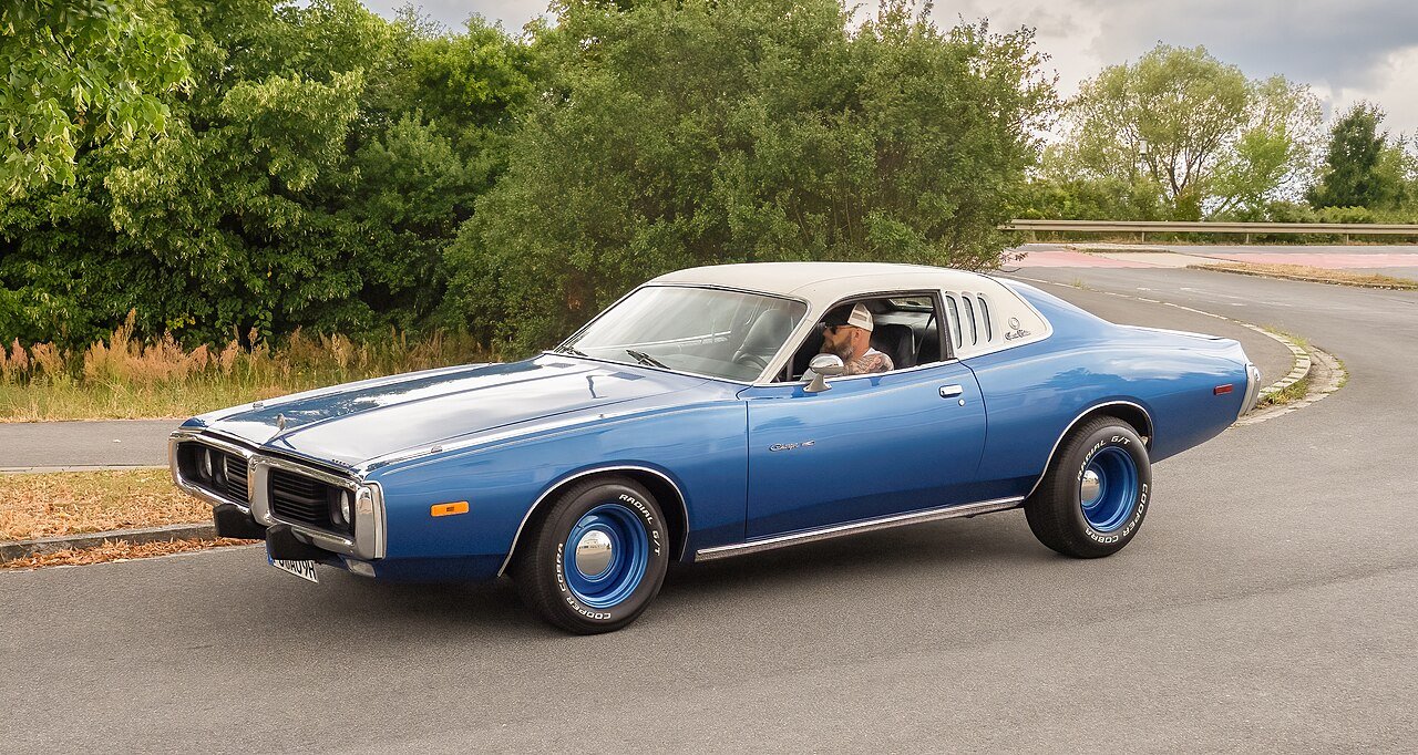 View 2 of 2021 Dodge Charger SE