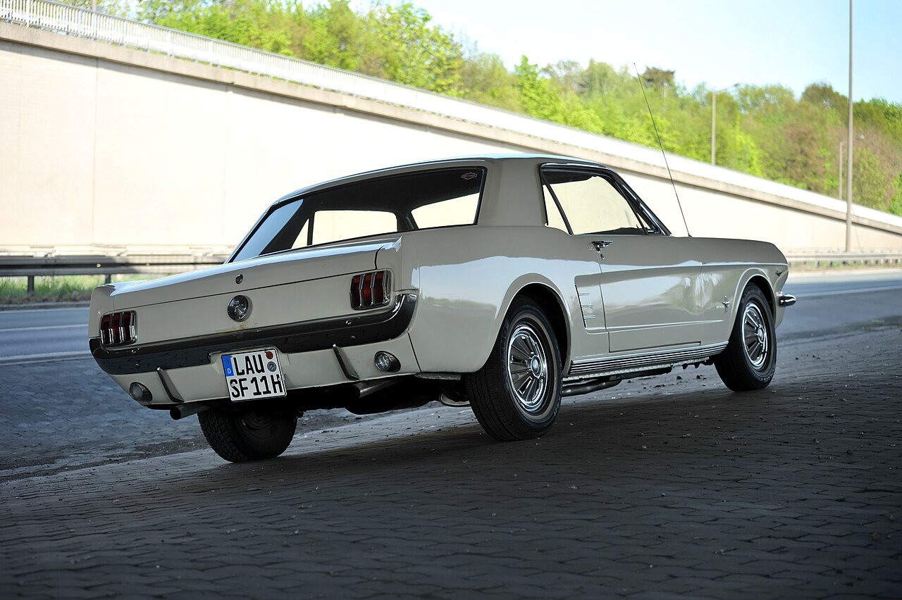 View 2 of 2019 Ford Mustang Sport