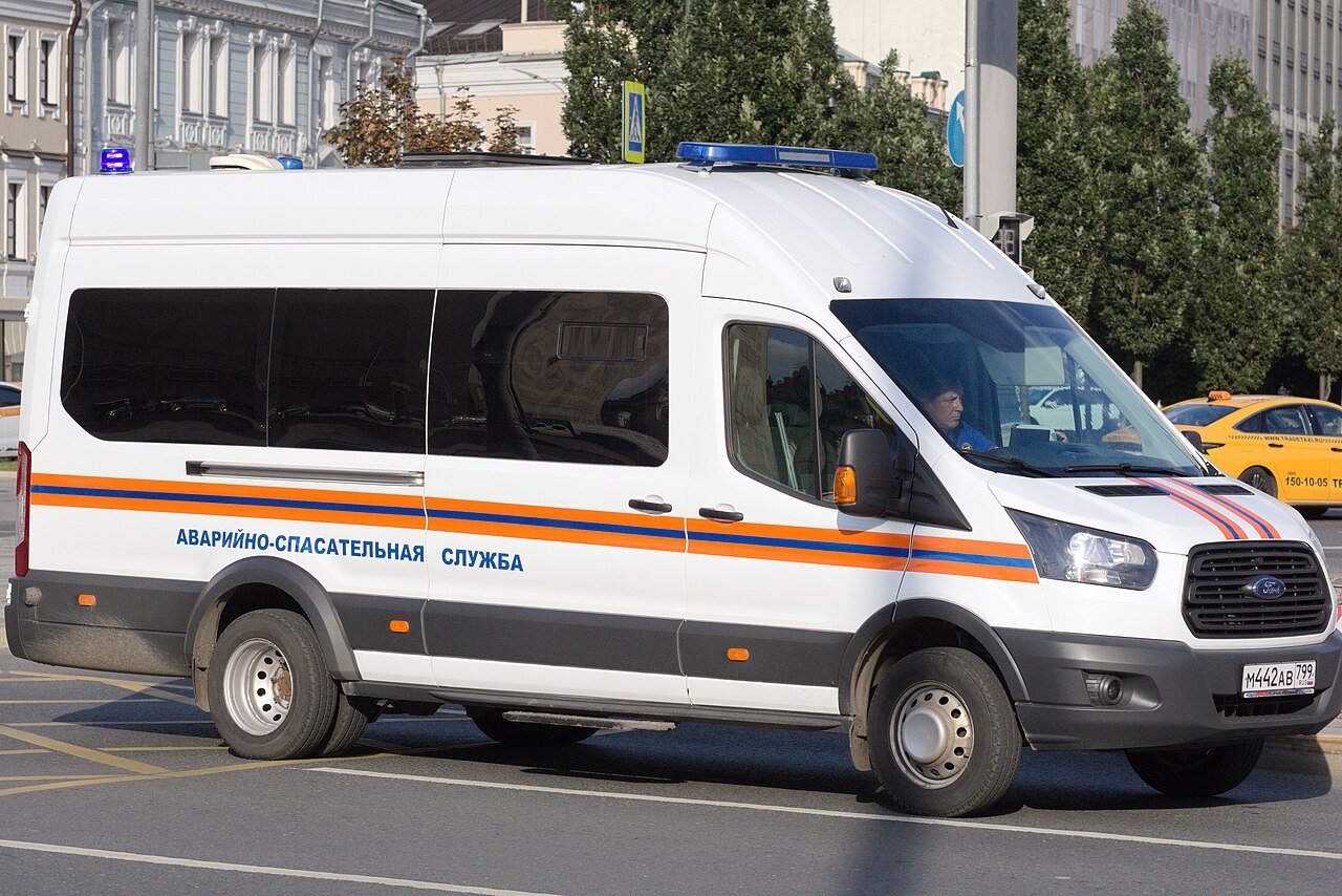 View 4 of 2020 Ford Transit Tradesman