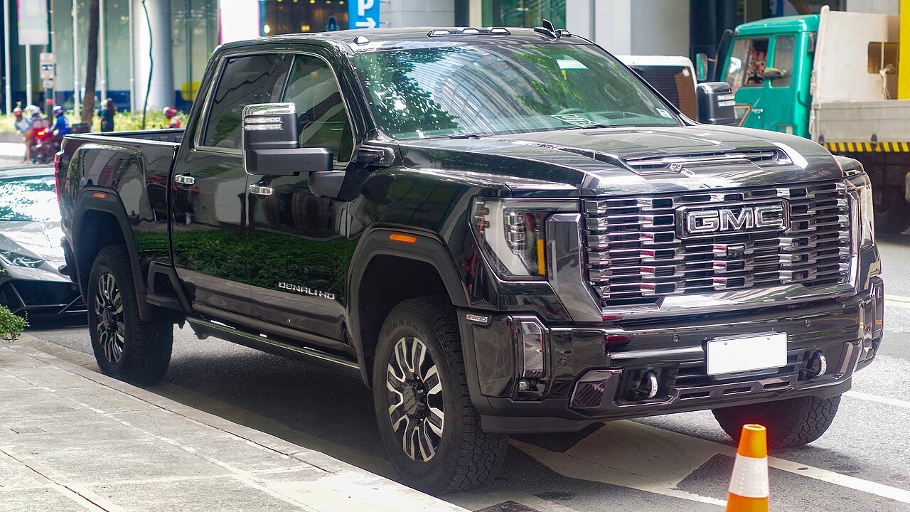 View 4 of 2019 GMC Sierra SLT
