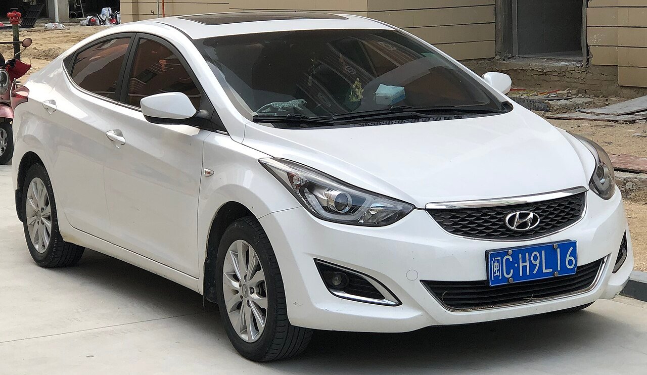 2022 Hyundai Elantra LE