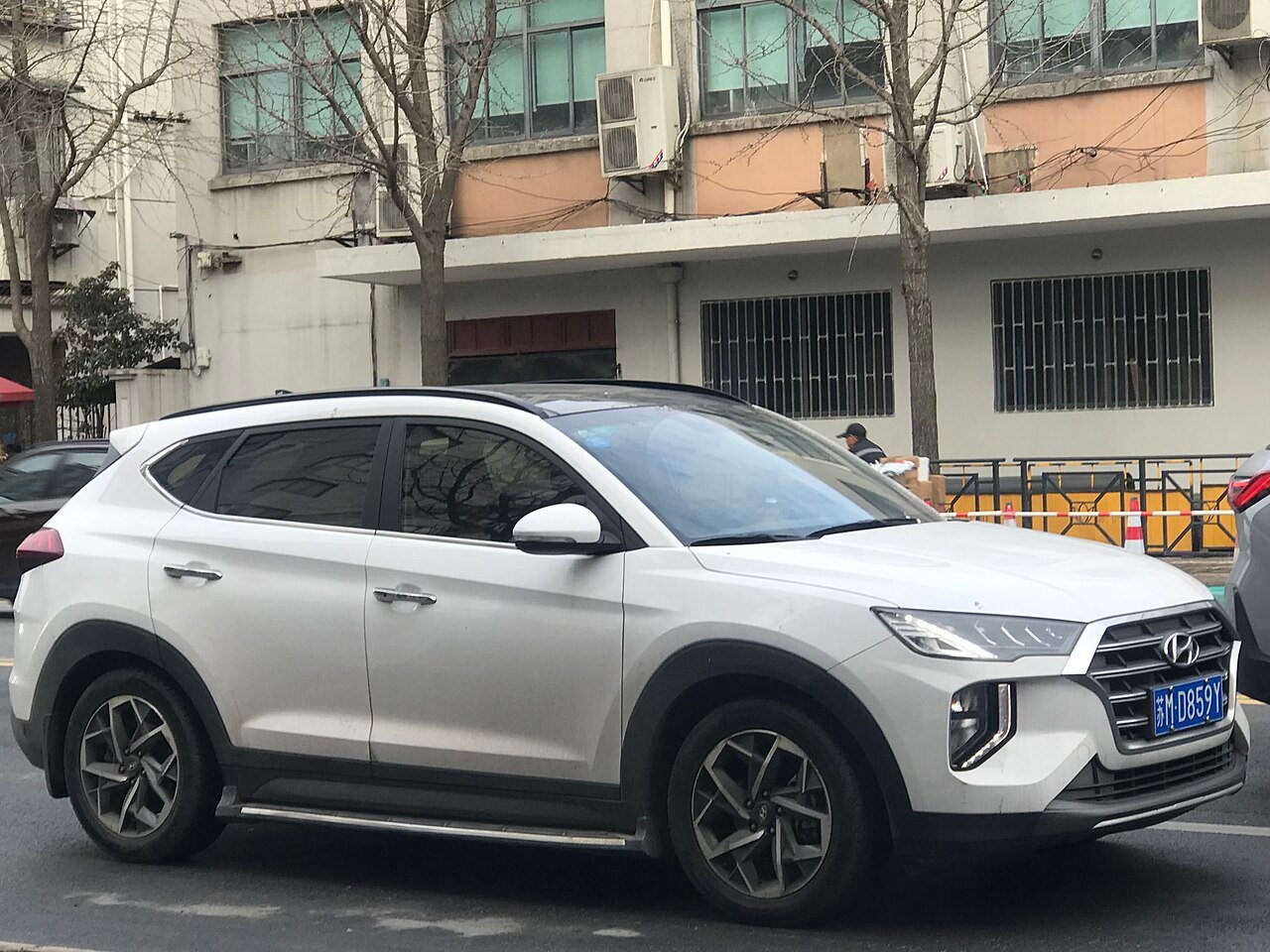 View 3 of 2022 Hyundai Tucson Limited