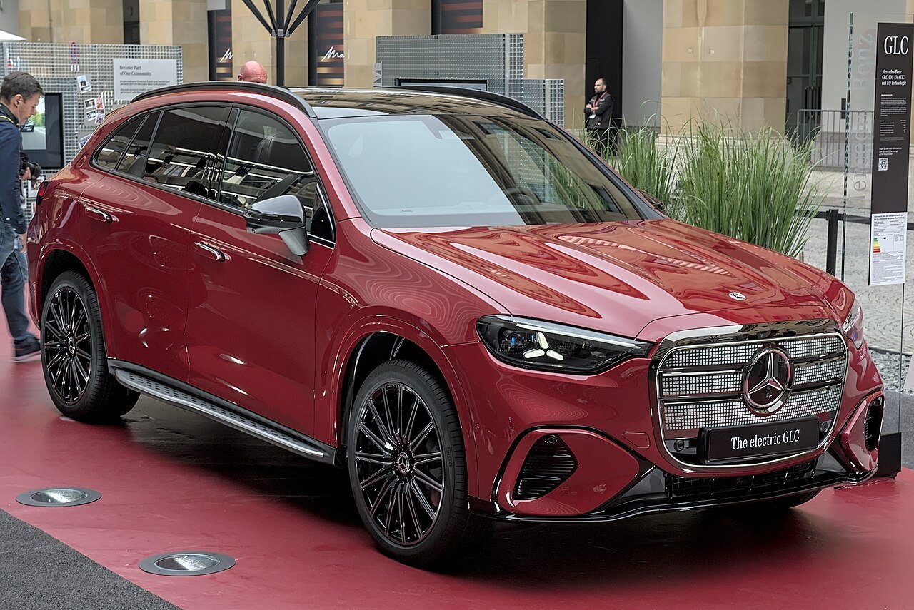 View 3 of 2018 Mercedes-Benz GLC EX-L
