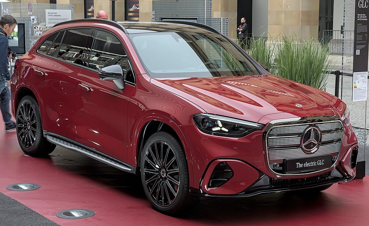 View 4 of 2018 Mercedes-Benz GLC EX-L