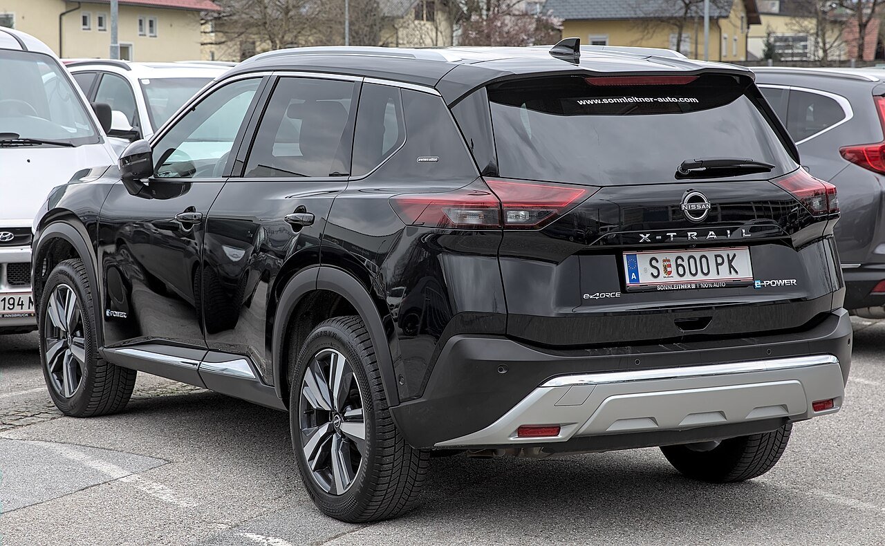 View 2 of 2023 Nissan Rogue Touring