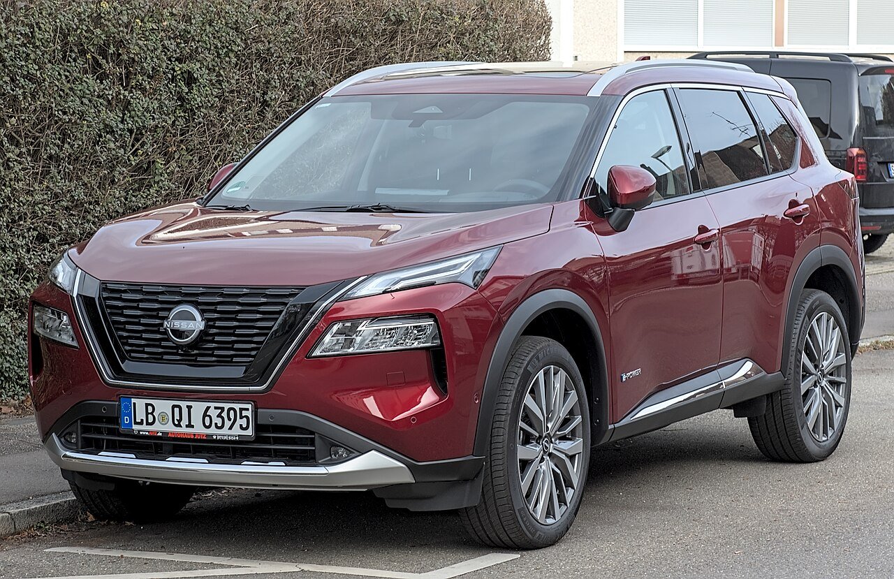 View 3 of 2023 Nissan Rogue Touring