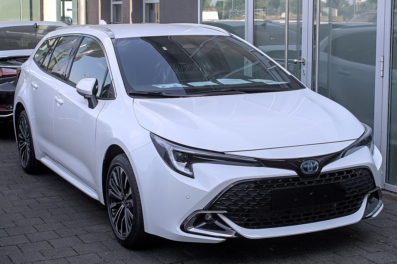View 3 of 2018 Toyota Corolla SEL